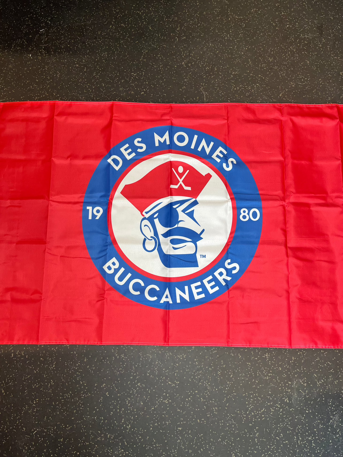 Flag- Red Des Moines Buccaneers